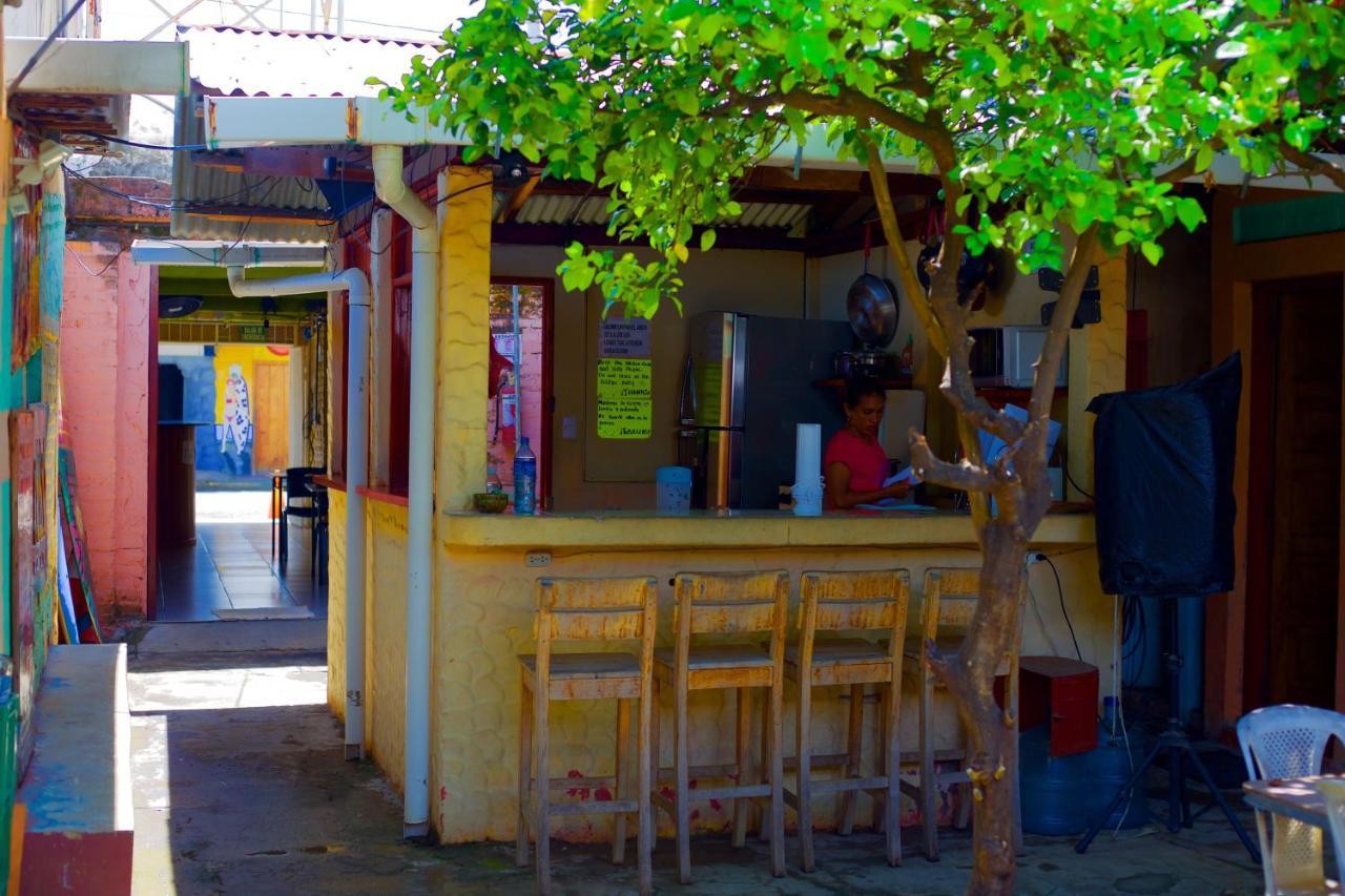 Hostal Los Chamos San Juan del Sur Exterior photo