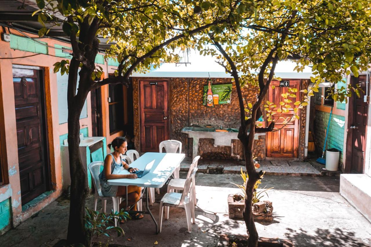 Hostal Los Chamos San Juan del Sur Exterior photo