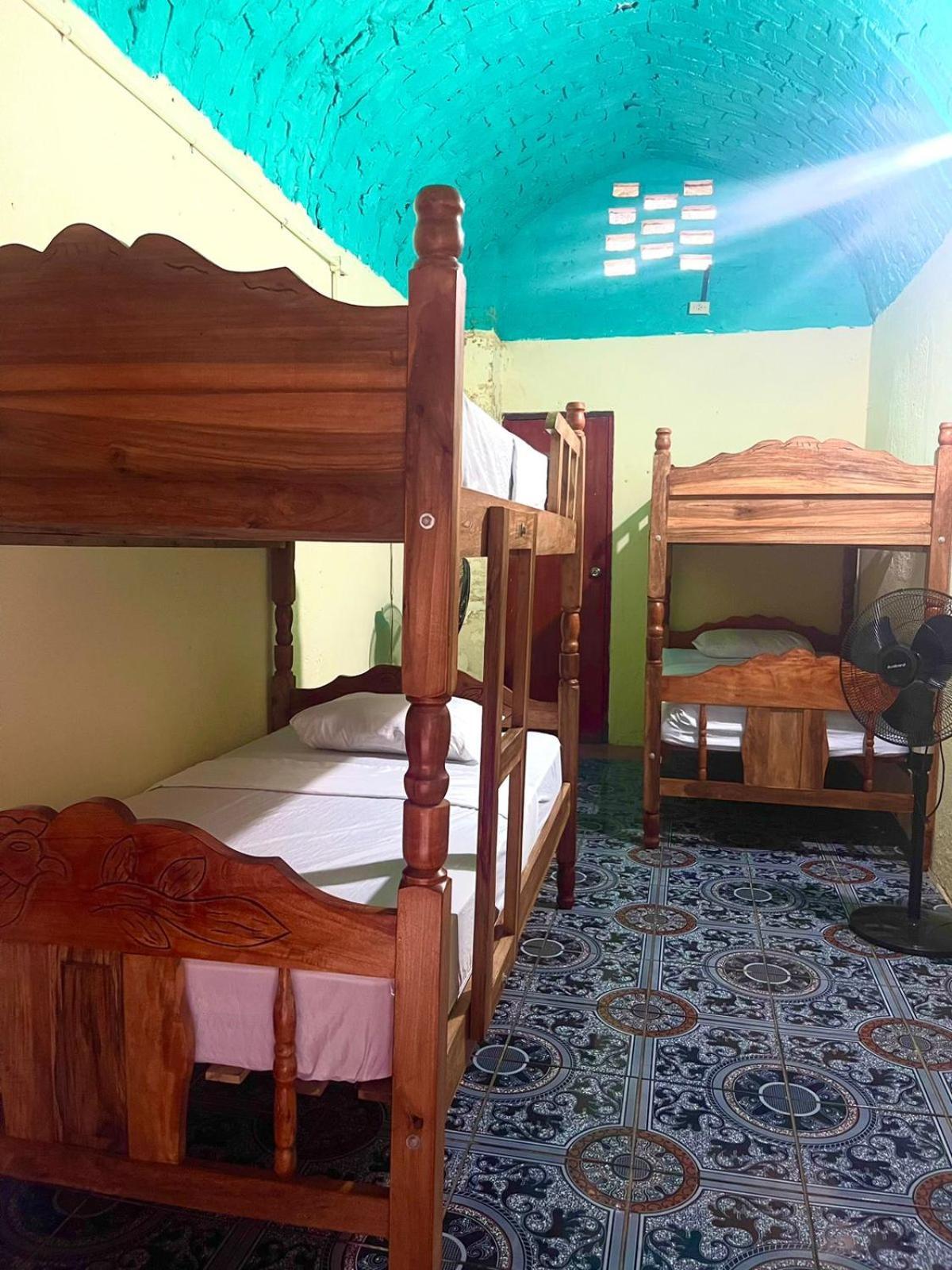 Hostal Los Chamos San Juan del Sur Exterior photo